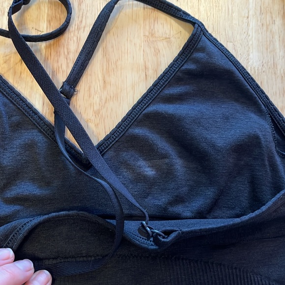 Lululemon bra - Picture 6 of 8